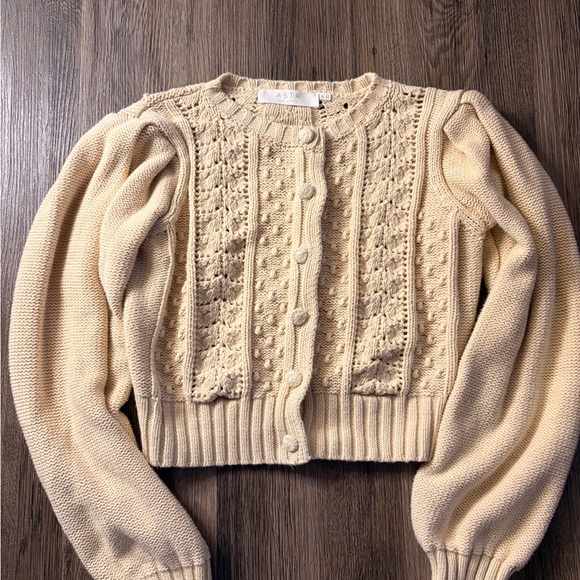 Astr Ivory Crochet & Cable Knit Button-Front Cardigan - Picture 4 of 7